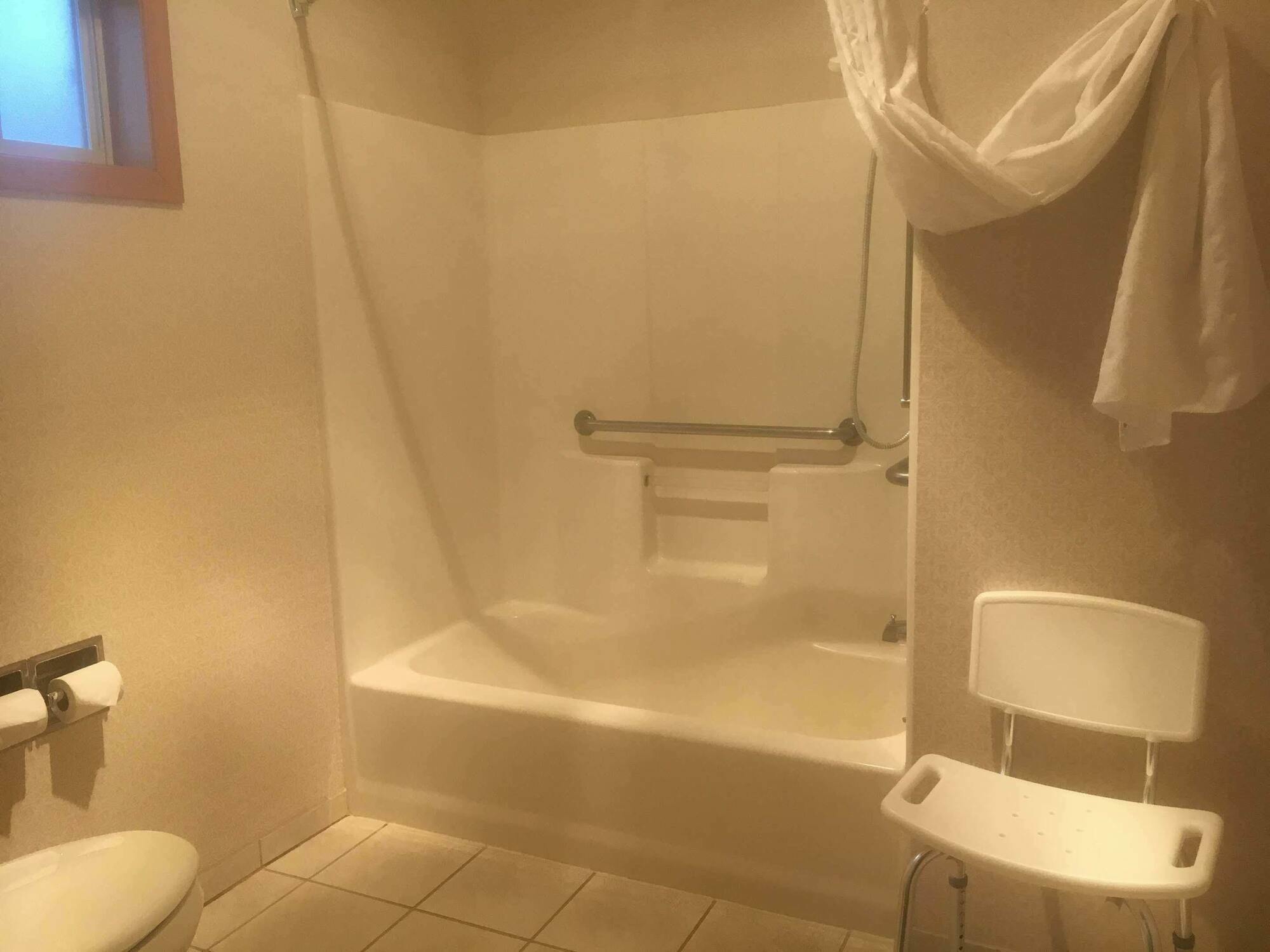 Rivertree Inn & Suites Clarkston Dış mekan fotoğraf